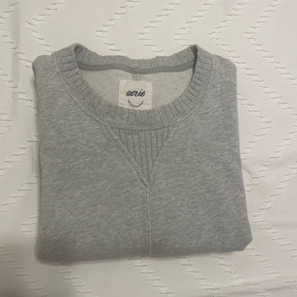 Aerie Gray Oversized Sweatshirt - Picture 2 of 4